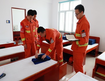 2严格标准.jpg